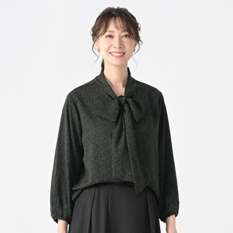 CARRIERE 華やかプリントボウタイブラウス