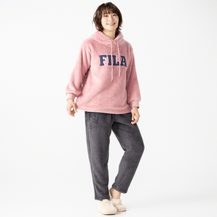 FILA 変形ハイネックのふわふわフリースルームウエアセット