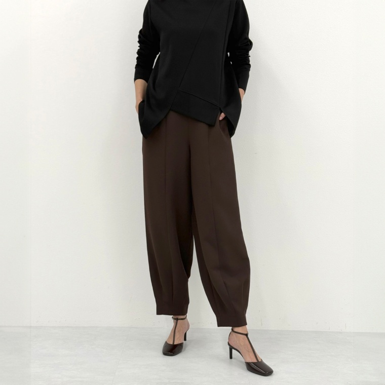 alsome ダーツ使いのワイドパンツ ネット限定カラー