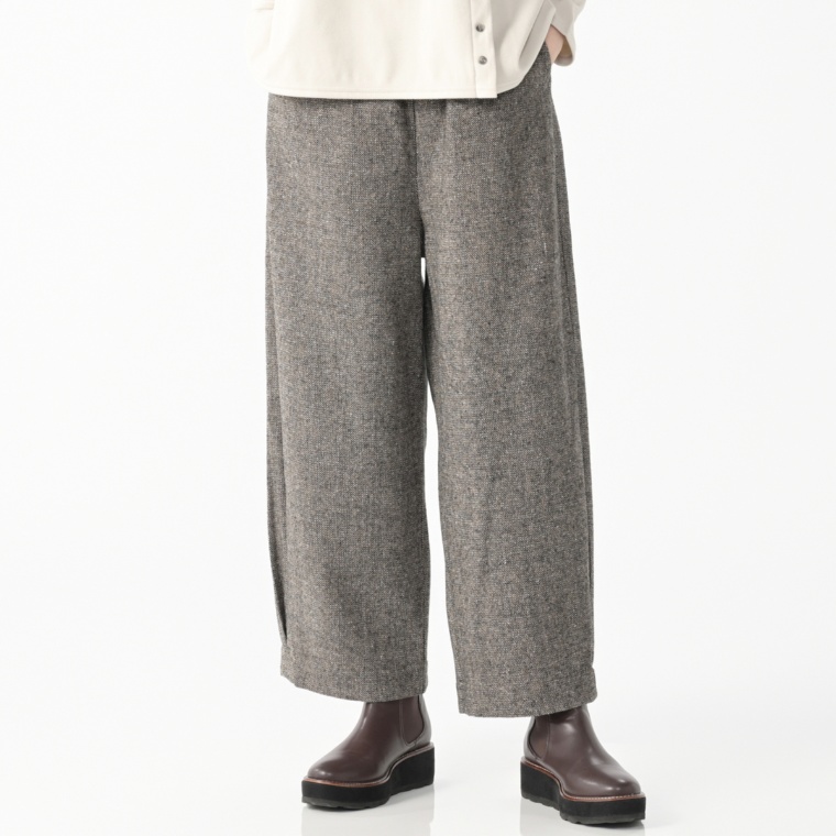 ModdedAnce ヘリンボーン柄裾タックパンツ