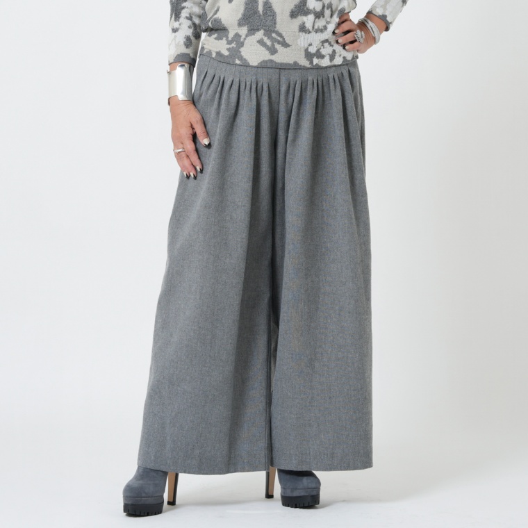 MASAGO 先染め素材の26本タックワイドパンツ