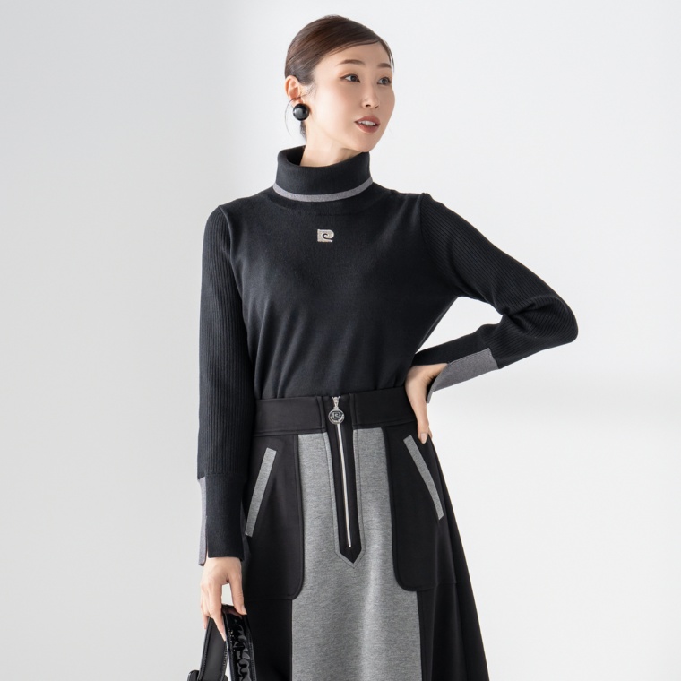 PCD 袖口バイカラーアクセントのタートルニットプルオーバー