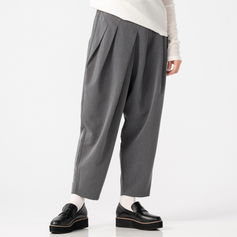 KidsAngel タックデザインテーパードリラックスパンツ