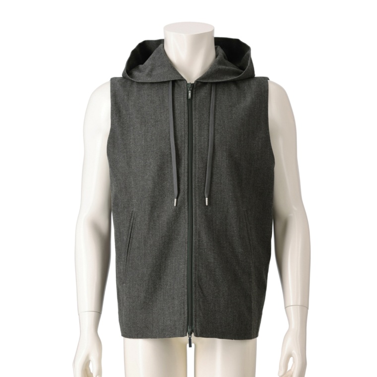 Lucca Uomo alla moda フーディーベスト