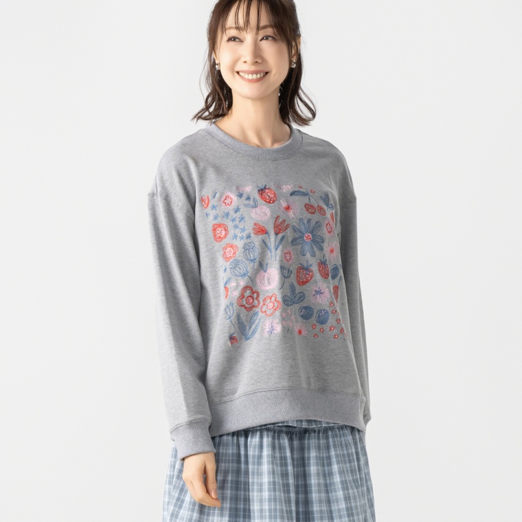 PERSONS ストロベリー&フラワー刺繍スウェット