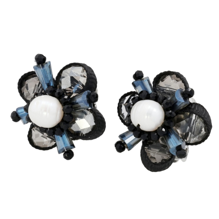 淡水パール&フラワーモチーフイヤリング/ピアス[ロシュリー]