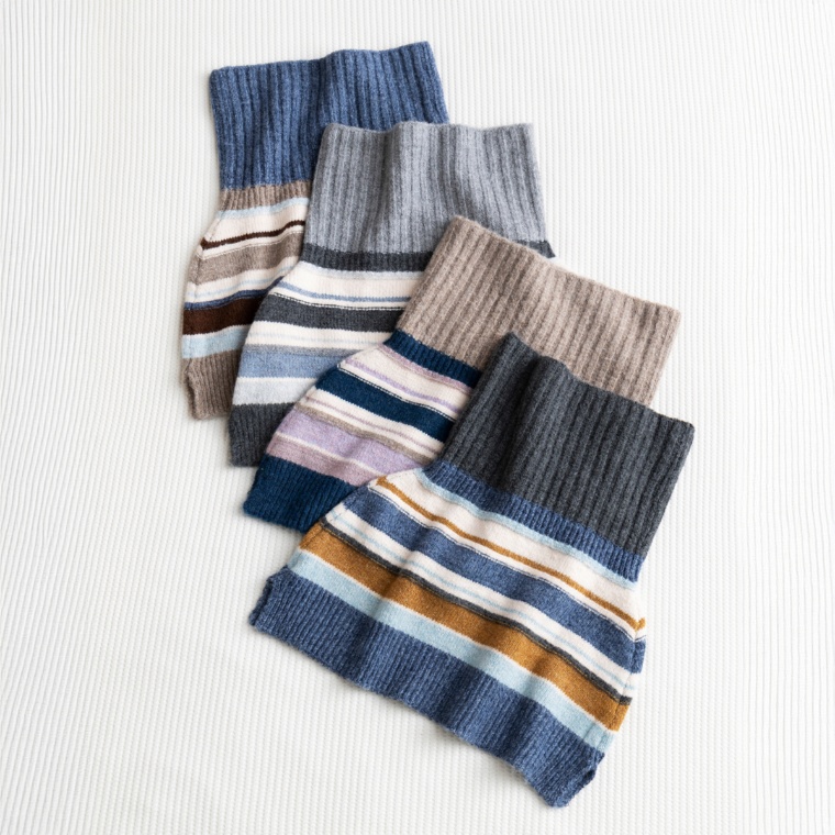 ルナジュメール 吸湿発熱糸なめらかニットボディウォーマ-