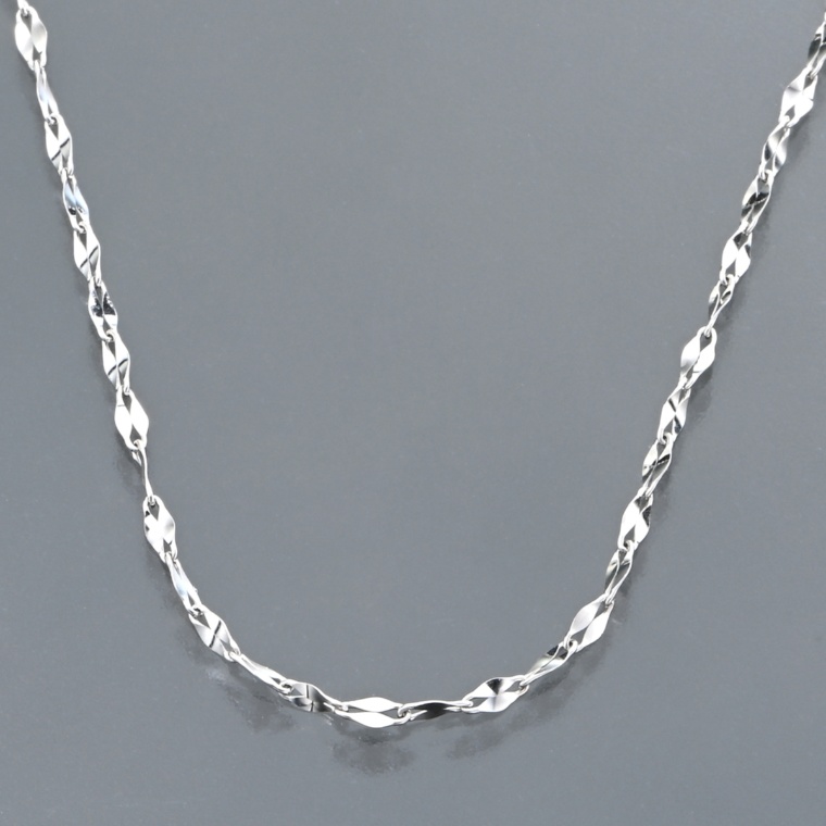 純プラチナ ファンタジアペタルチェーンネックレス