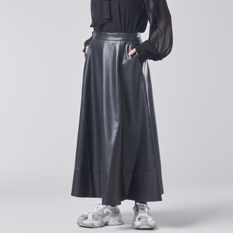 GUESS マキシスカート