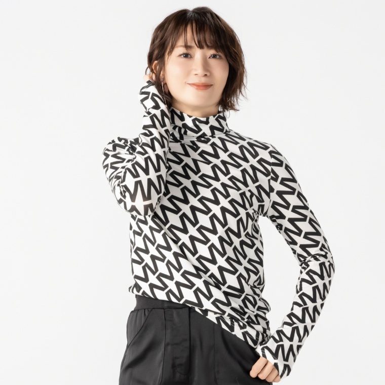 MASAGO プリントハイネックプルオーバー