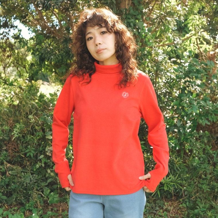 Carney やわらか起毛タートルネックプルオーバー