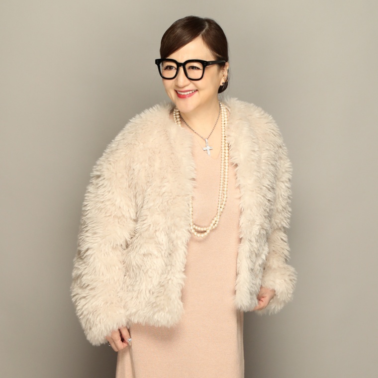 Anne Coquine 中綿ラムファー風ノーカラーブルゾン