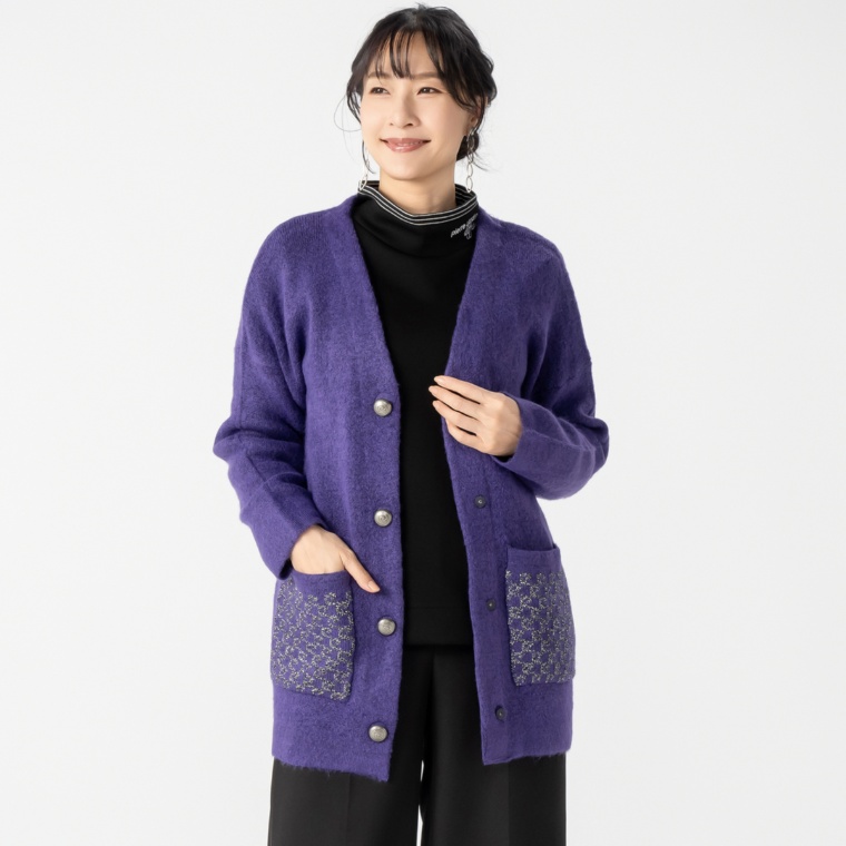 PCD ロゴラメジャカードポケットのVネックニットカーディガン