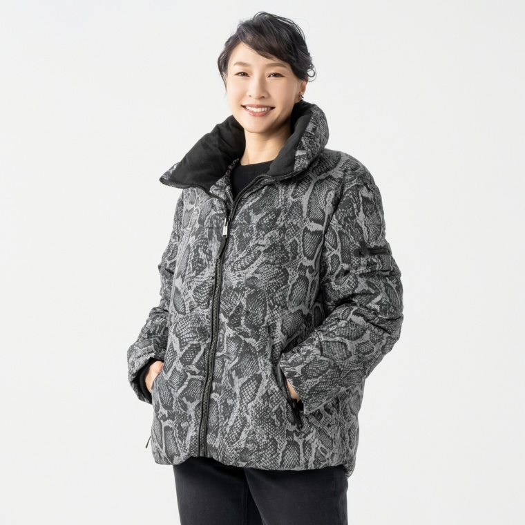 GUESS パファージャケットネット限定