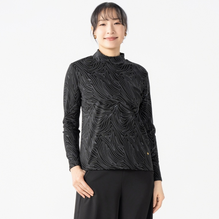 エニワイズ テンセル混ハイネックプルオーバー