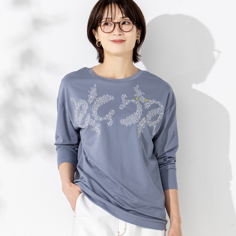 calma リーフモチーフ刺繍プルオーバー