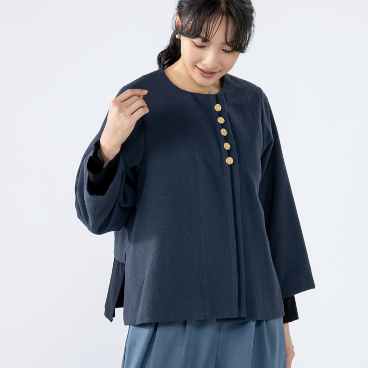 anatelier バックプリーツ ノーカラーショートジャケット