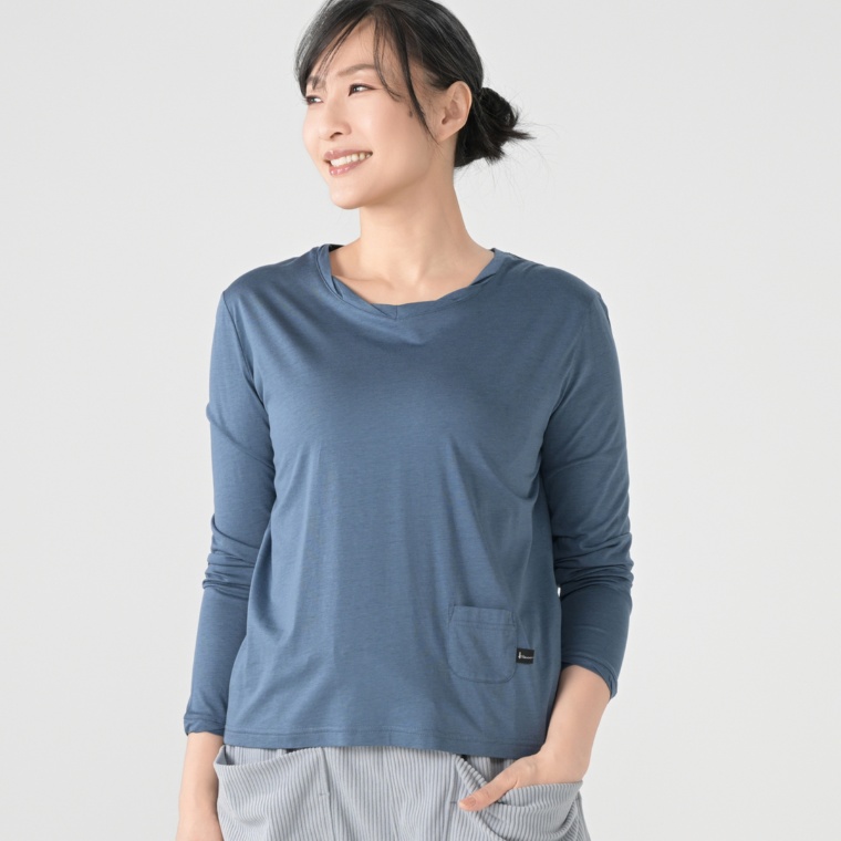 KawaiOkada ゆるいVネックソフトタッチ天竺プルオーバー