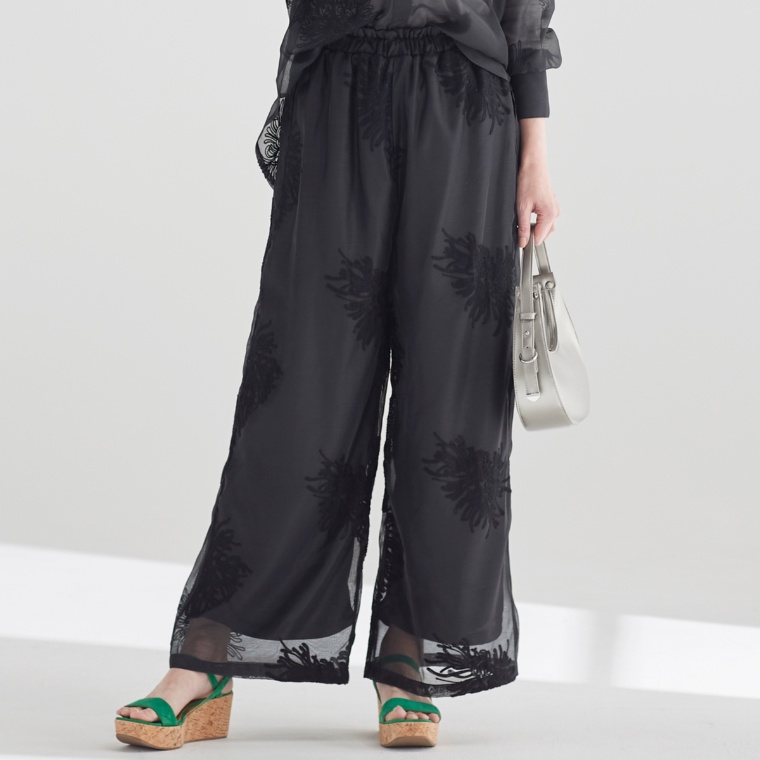 MERCI GRACE フラワーコード刺繍リッチなシアーワイドパンツ