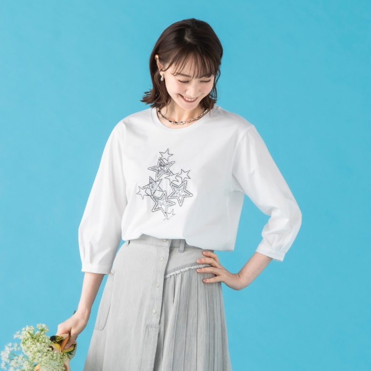 MINHA KILAKILA 星キラキラ刺しゅう入プルオーバー