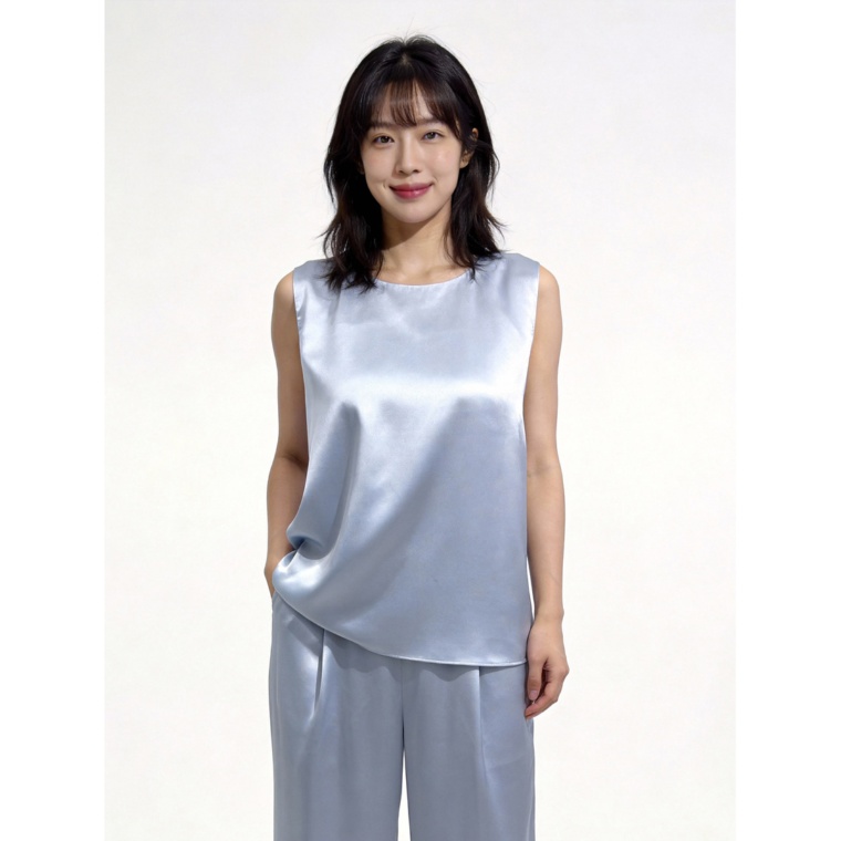 FEE CERISE サテンノースリーブプルオーバー