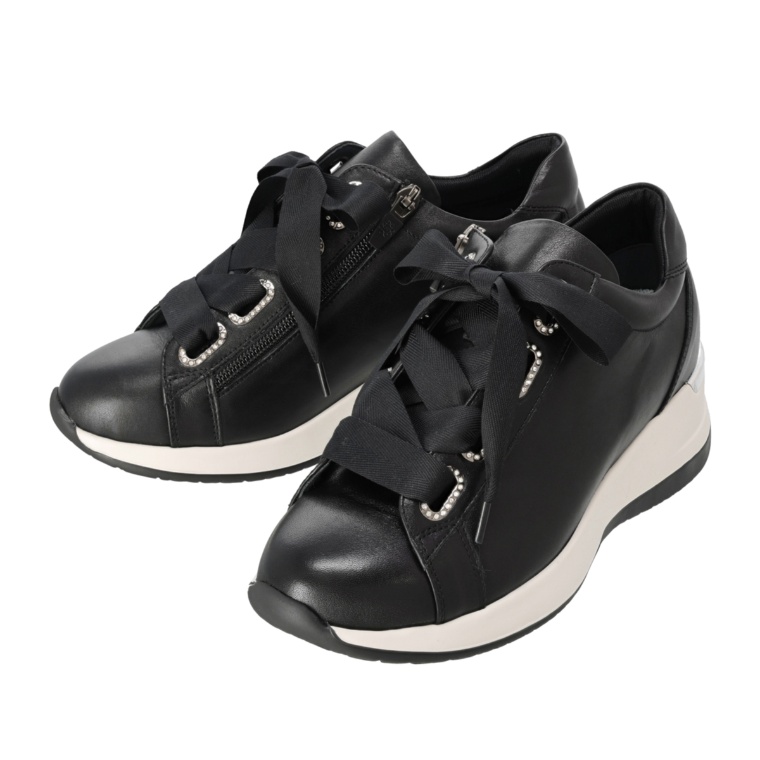 ビューフォート ふわ軽リボンシューレースレザースニーカー