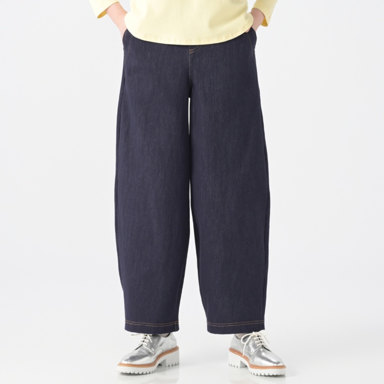 エニワイズ コクーンシルエットのニットデニムパンツ