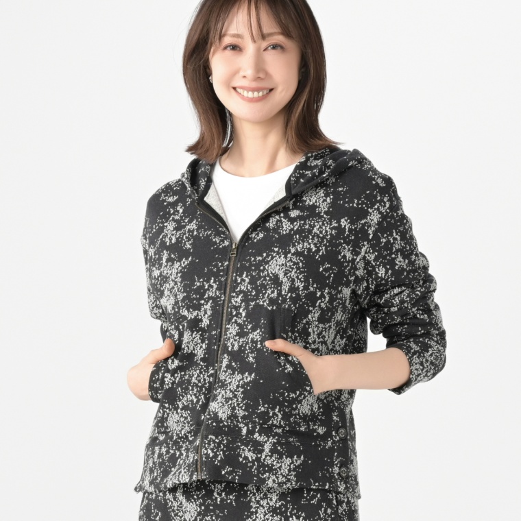 エニワイズ 変わり裏毛ショートフーディーパーカー