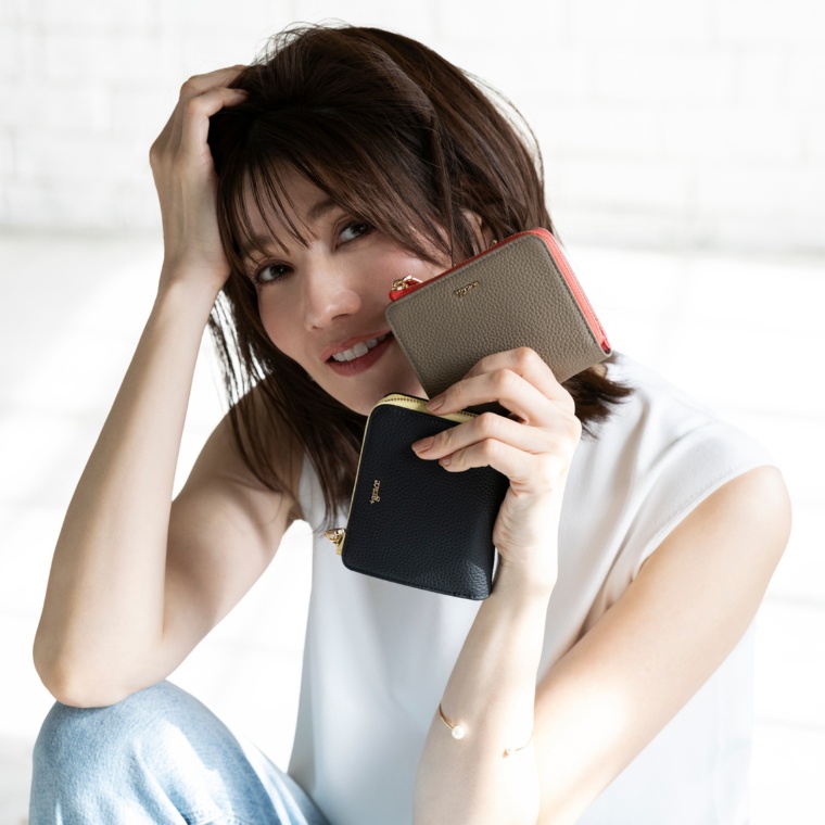 [+grace] シュリンクレザーバイカラーコンパクトウォレット