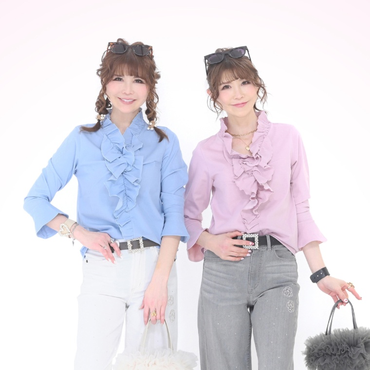 &LOVE デニムライクな伸び伸びブーケフリルプルオーバー