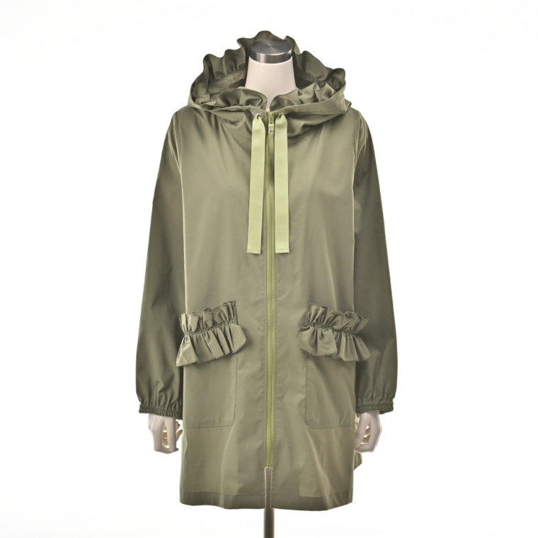 &LOVE 軽やかに羽織れる撥水フードふりるコート