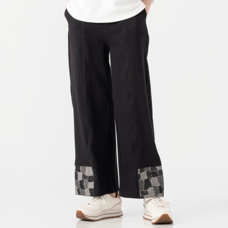 エニワイズ 裾パッチワーク風のストレートツイルパンツ