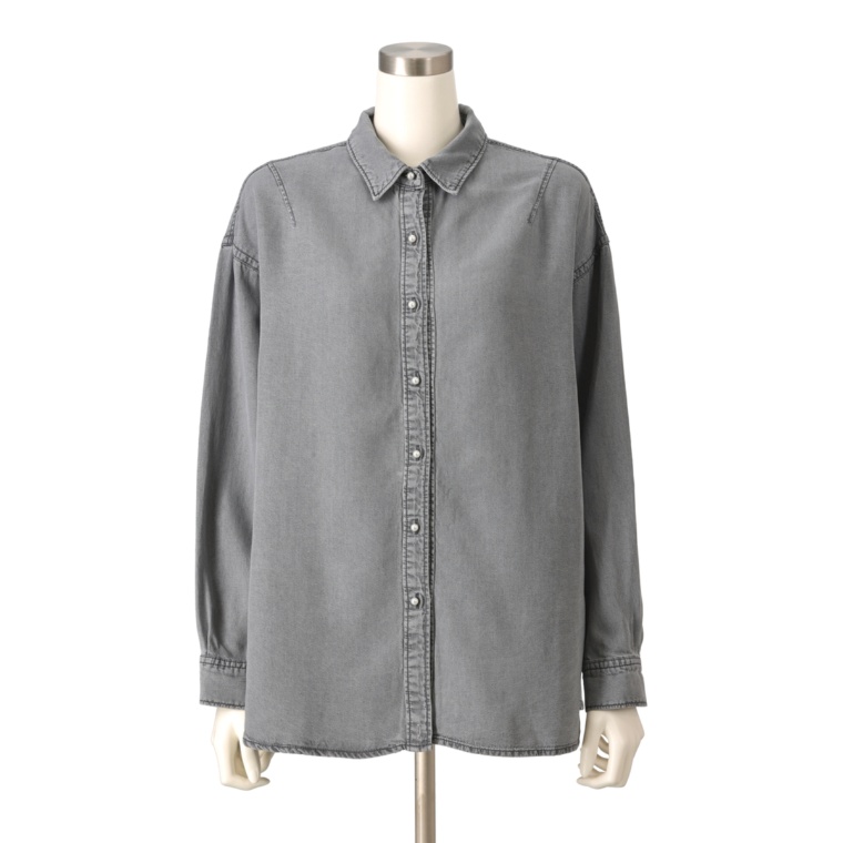 eM by Emma Taylor パール調ボタンデニムシャツ