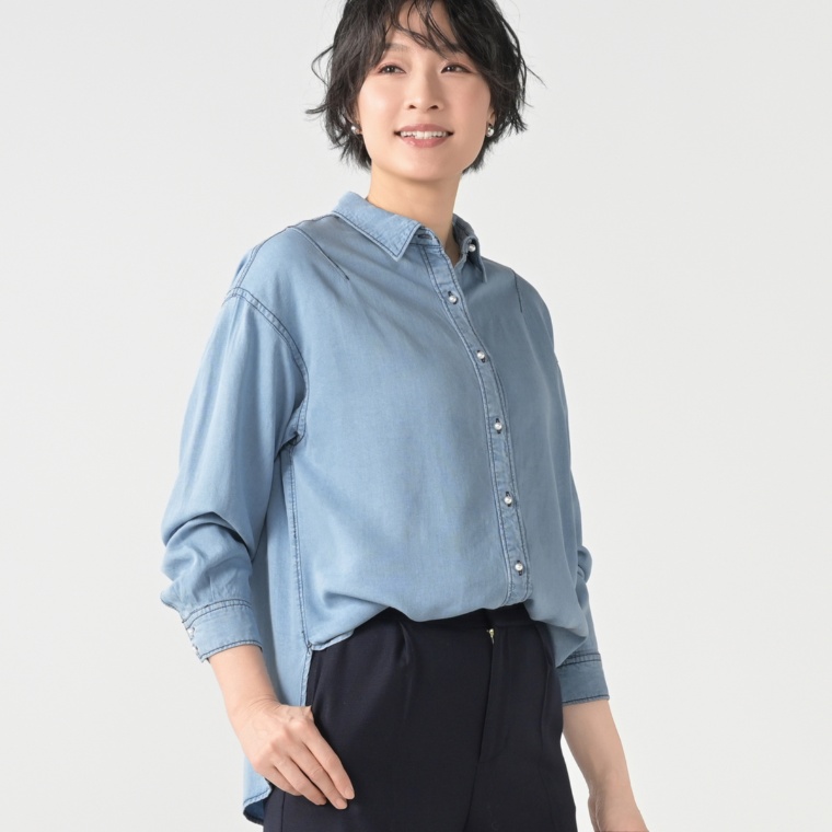 eM by Emma Taylor パール調ボタンデニムシャツ