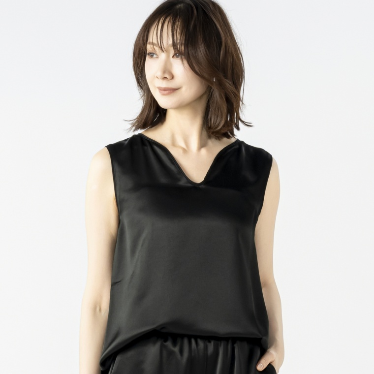 MASAGO サテン素材衿変化タンクトップ