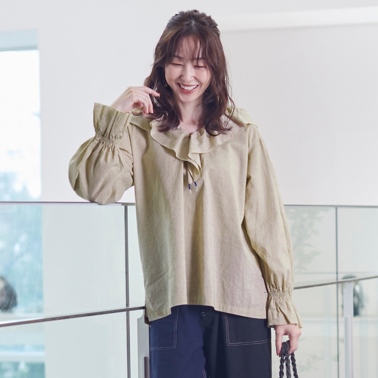 Wornique フリルフーディ