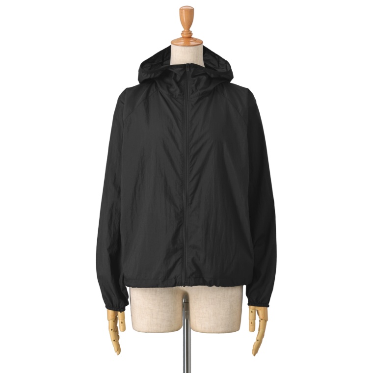 Provador メーカー担当者オススメ軽量ポケッタブルパーカー