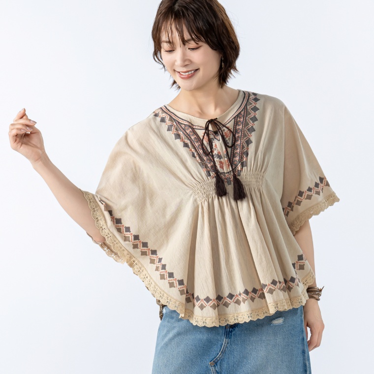 CORNPOPPER 刺繍風プリントポンチョ