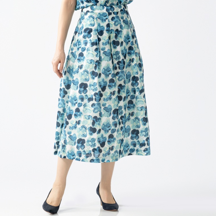 FEE CERISE グラデーションフラワー柄プリントフレアースカート