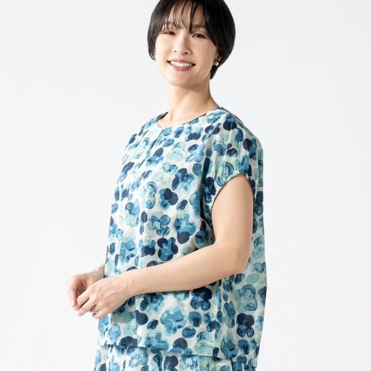 FEE CERISE グラデーションフラワー柄プリントブラウス