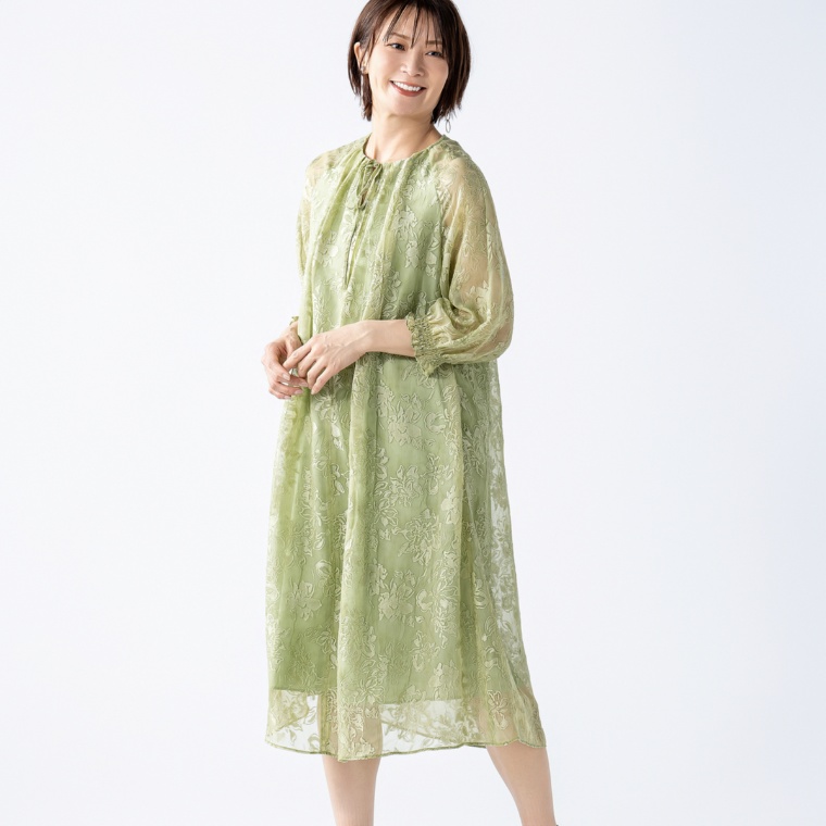 FEE CERISE モダンフラワー柄ジャカードワンピース