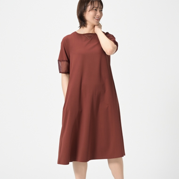 BOUTIQUE JUNKO シアーデザインスリーブAラインワンピース