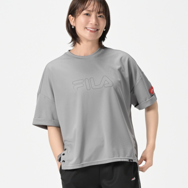 FILA UV ハートモチーフサイドスナッププルオーバー