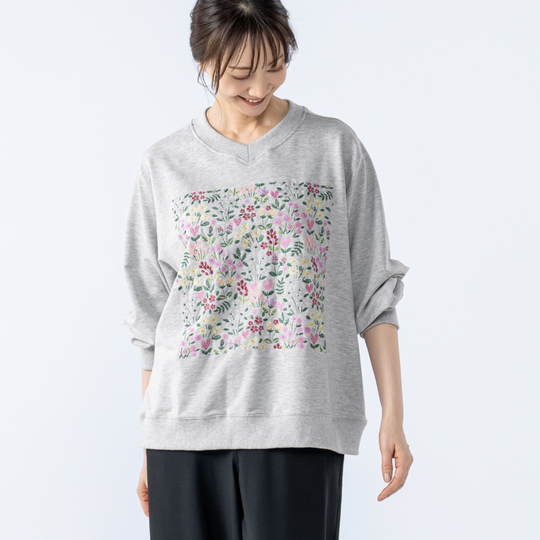 PERSONS フラワー刺繍ミニ裏毛トップス