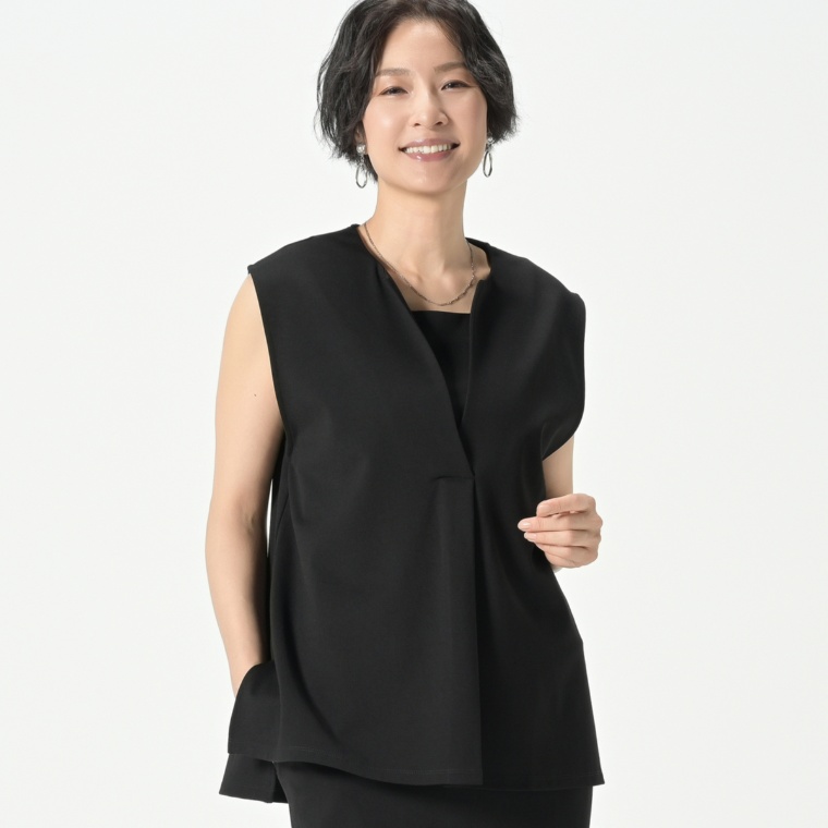 Beauty Fit スーパーストレッチキーネックジレ