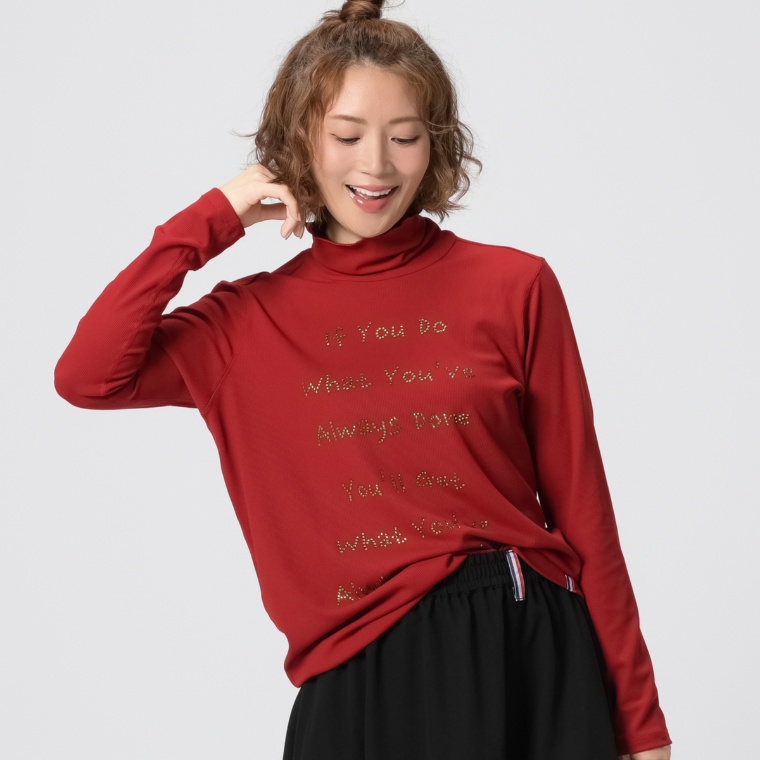 PERSONS テレコラインストーンロゴハイネックトップス